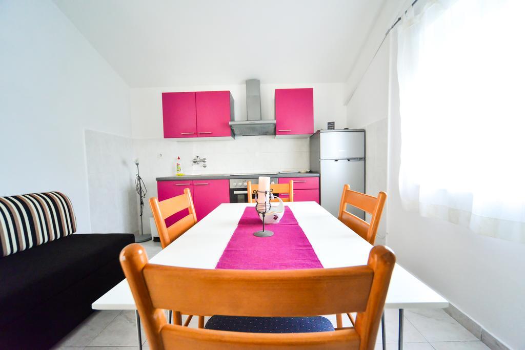 Apartments Valentina Petrcane Eksteriør bilde