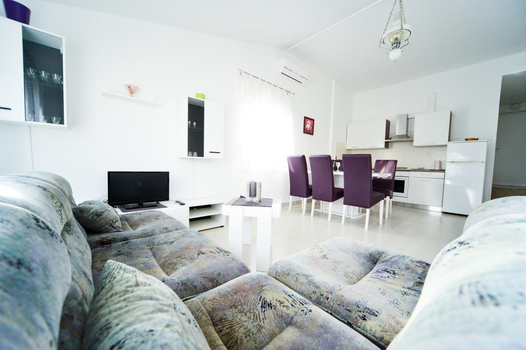 Apartments Valentina Petrcane Eksteriør bilde