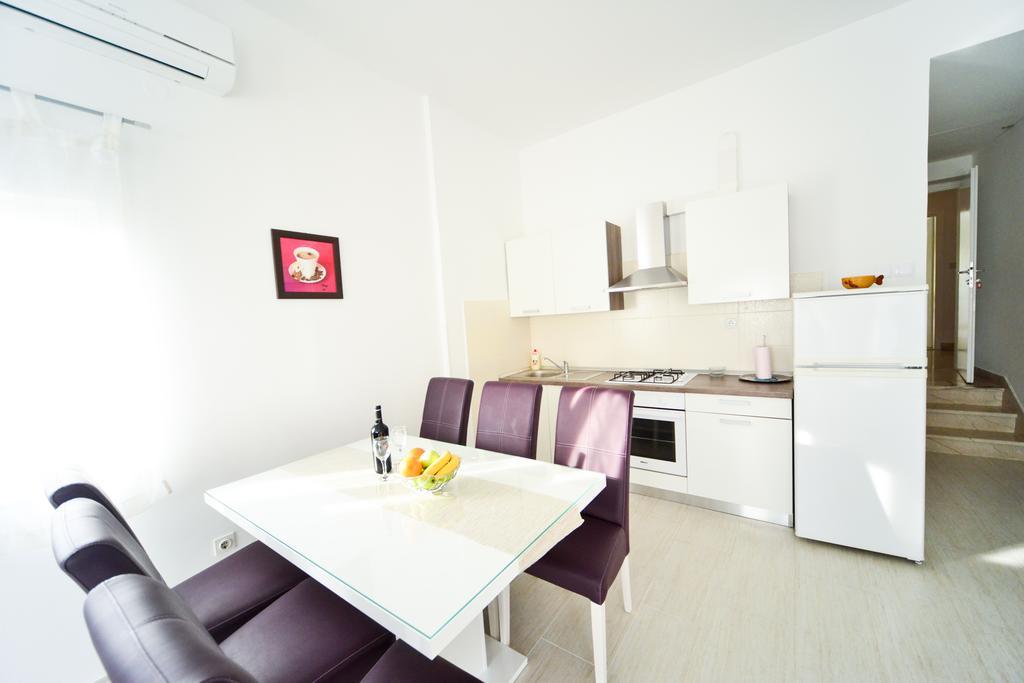 Apartments Valentina Petrcane Eksteriør bilde