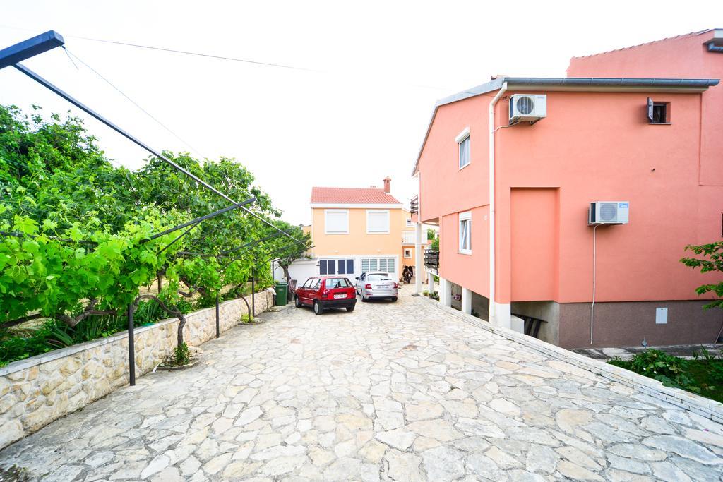 Apartments Valentina Petrcane Eksteriør bilde