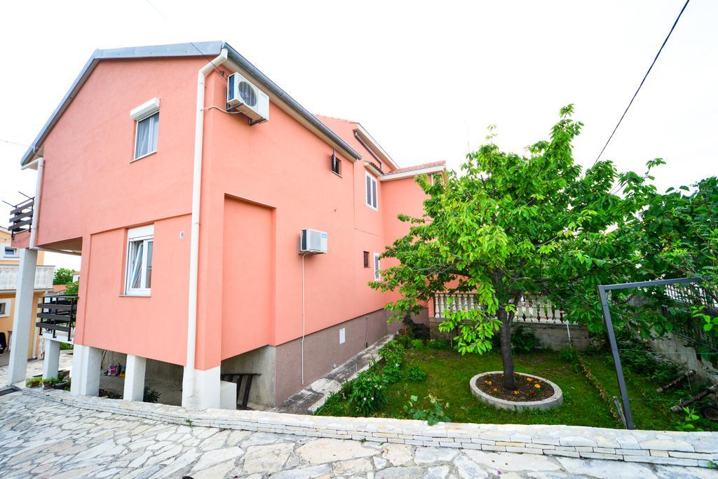 Apartments Valentina Petrcane Eksteriør bilde
